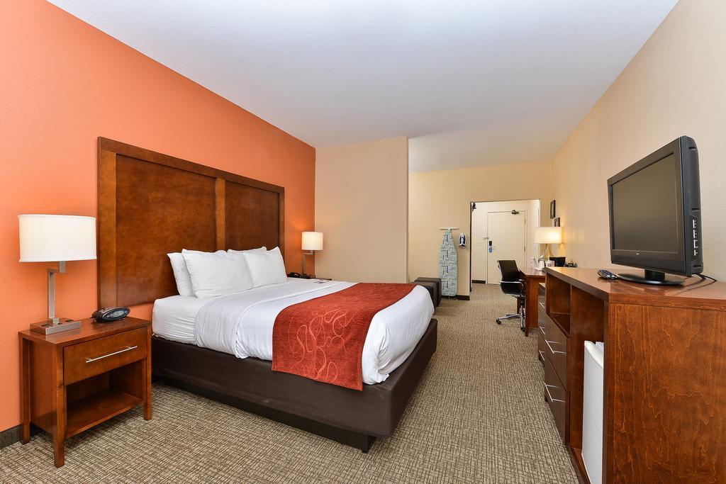 Comfort Northwest 2* Omaha